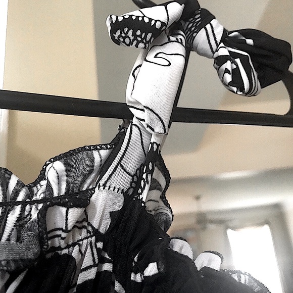 🆕🔥EXPRESS SUPER CUTE&SILKY&STYLISH NWOT BLACK/WHITE PATTERNED MIDI TIE ROPE - Picture 4 of 5